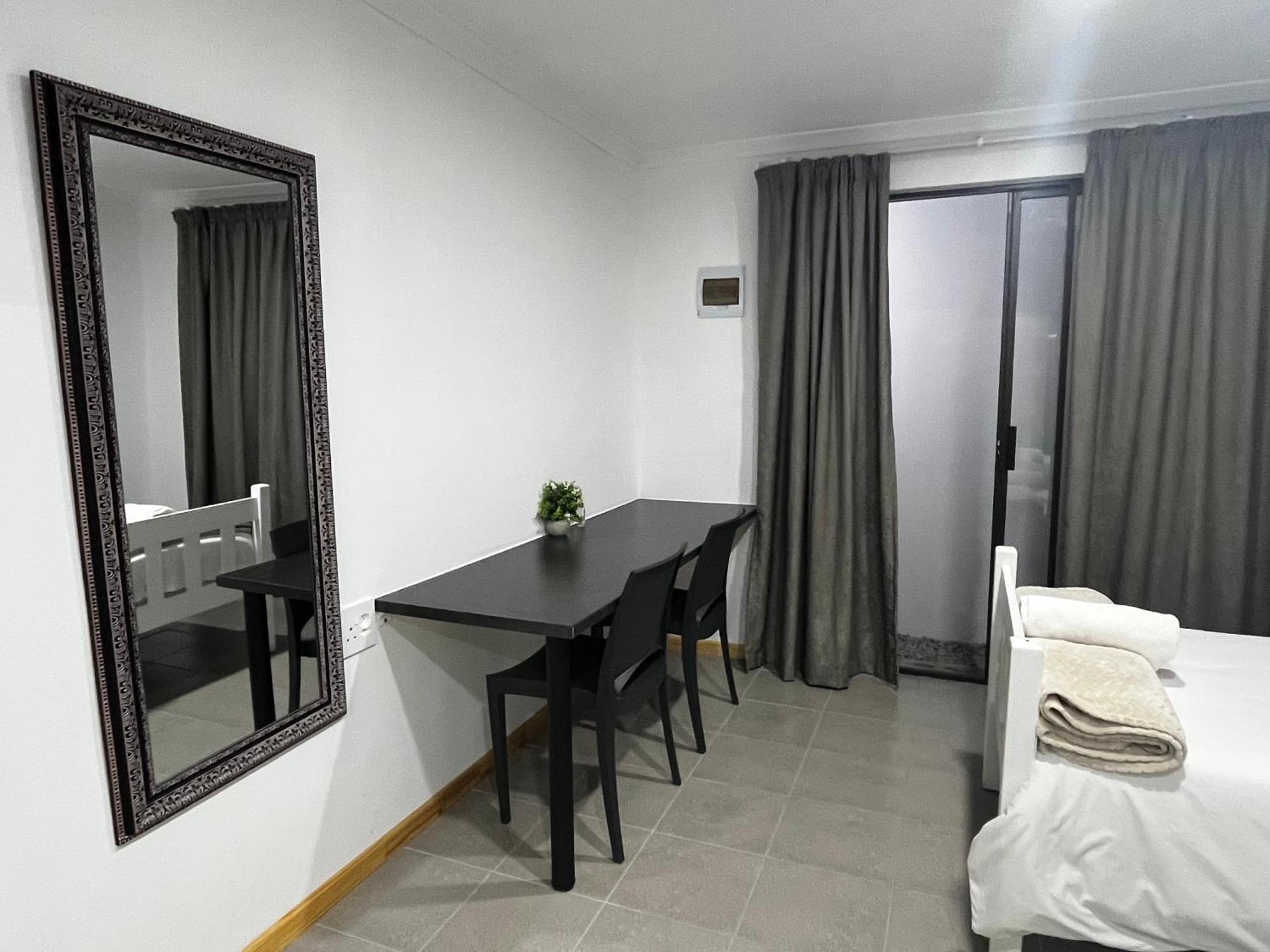 Cradock Guest House & Self Catering Extérieur photo